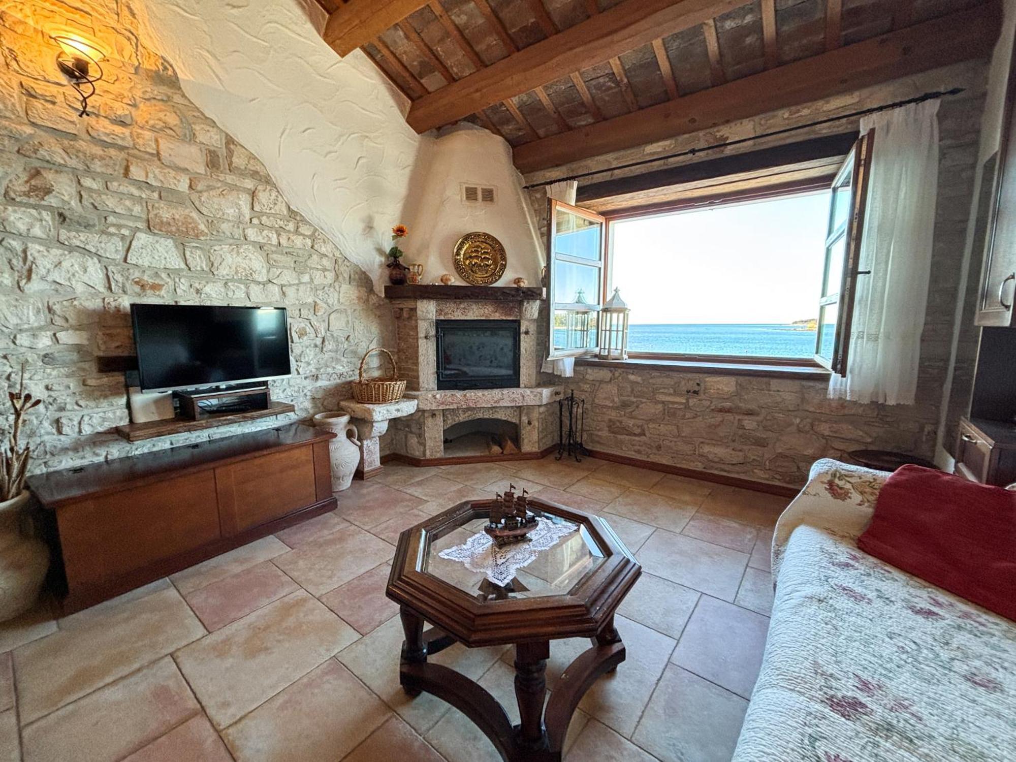 City Center Coastal Escape - Apartments With Sea View Or Cozy Room Novigrad Istria Exterior foto