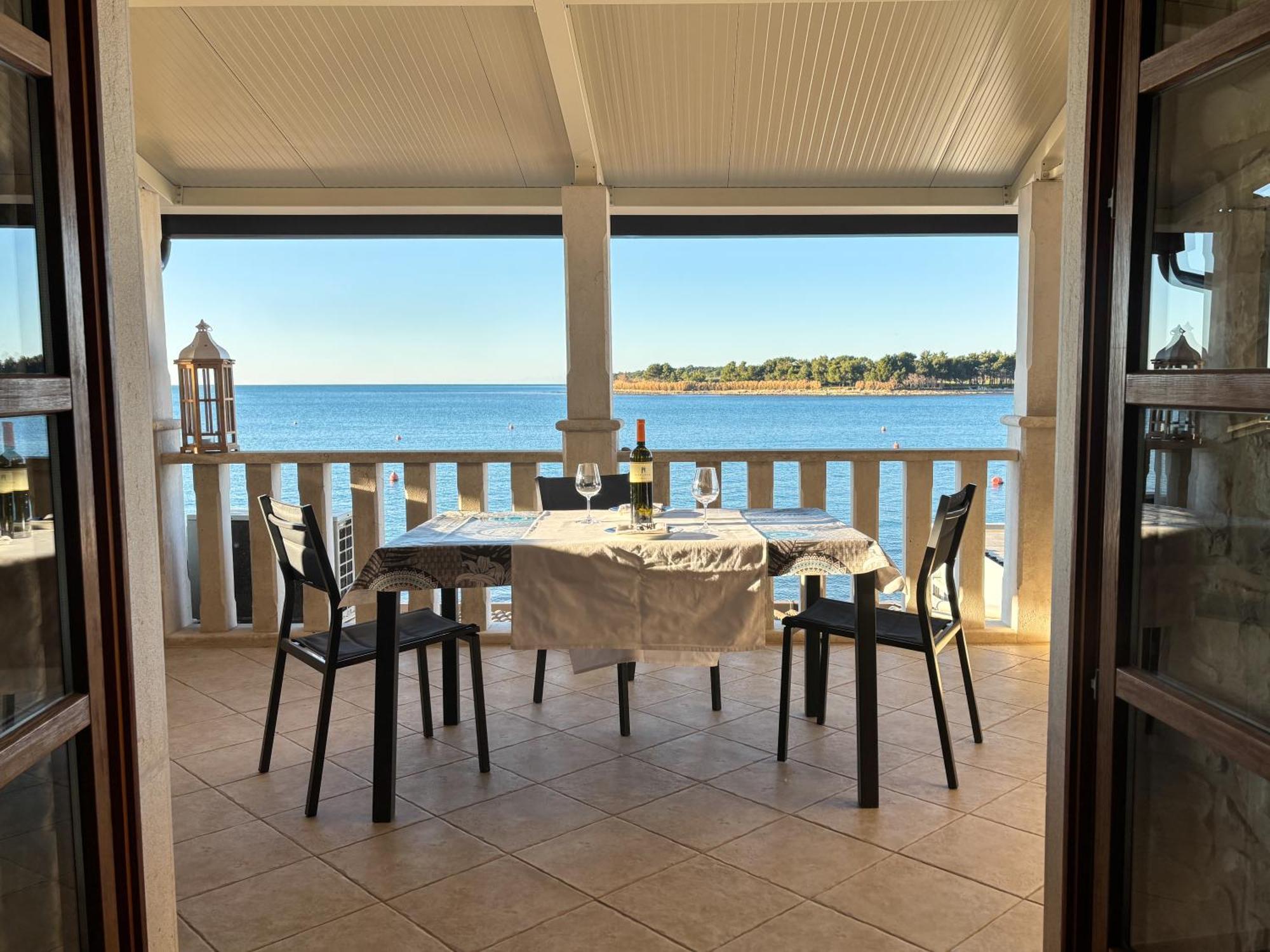 City Center Coastal Escape - Apartments With Sea View Or Cozy Room Novigrad Istria Exterior foto